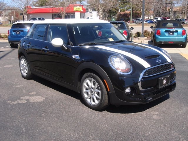 40 New MINI Cars, SUVs in Stock near Chesapeake | Checkered Flag MINI